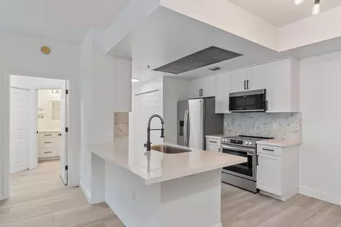 2807 Veronia Dr #107, Palm Beach Gardens, FL 33410