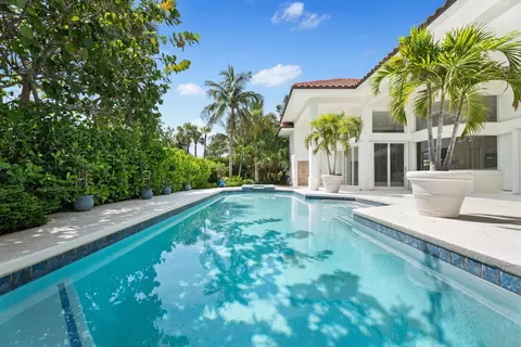 Exterior - 6841 SE Harbor Cir, Stuart, FL 34996 photo 11 of 18