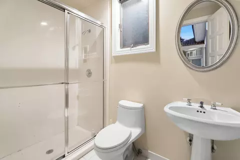 Bath - 6841 SE Harbor Cir, Stuart, FL 34996 photo 7 of 9