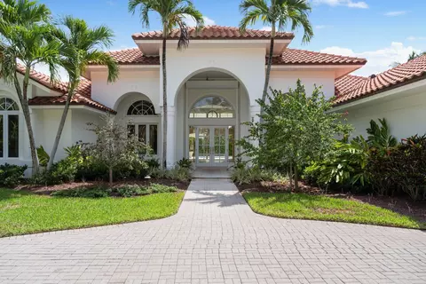 Exterior - 6841 SE Harbor Cir, Stuart, FL 34996 photo 16 of 18