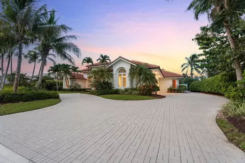 Exterior - 6841 SE Harbor Cir, Stuart, FL 34996 photo 1 of 18