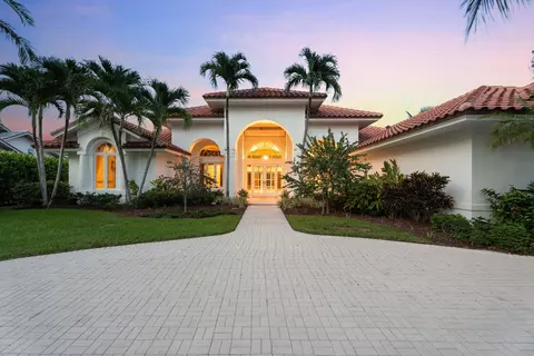 Exterior - 6841 SE Harbor Cir, Stuart, FL 34996 photo 3 of 18