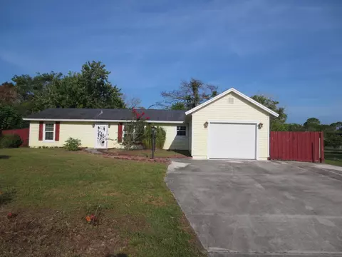 782 NW Selvitz Rd, Port Saint Lucie, FL 34983