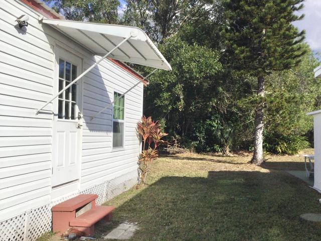 42 Golf Dr, Port Saint Lucie, FL 34952