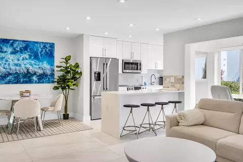 425 Bayshore Dr #15, Fort Lauderdale, FL 33304