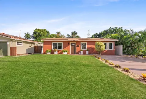 636 NE 16th Ct, Fort Lauderdale, FL 33305