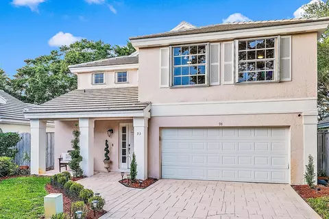 93 Admirals Ct, Palm Beach Gardens, FL 33418