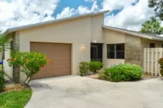 3155 NW 9th St, Delray Beach, FL 33445