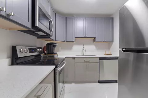 4110 NW 88th Ave #205, Coral Springs, FL 33065