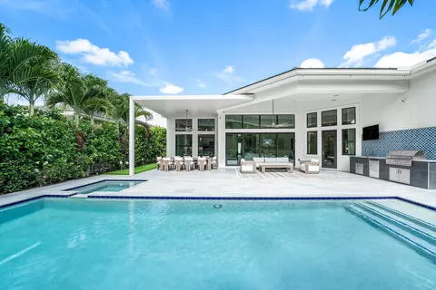 Exterior - 7409 NW 25th Ter, Boca Raton, FL 33496 photo 8 of 12