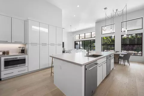 Kitchen - 7409 NW 25th Ter, Boca Raton, FL 33496 photo 3 of 5