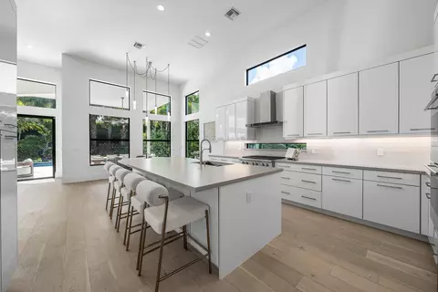 Kitchen - 7409 NW 25th Ter, Boca Raton, FL 33496 photo 4 of 5