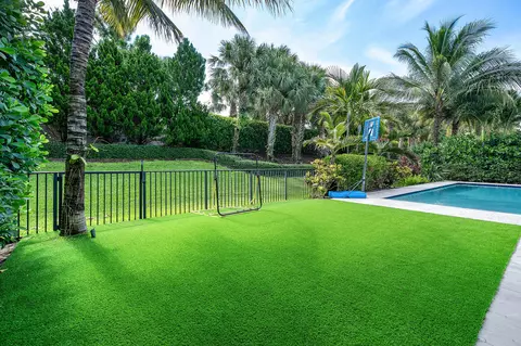 Exterior - 7409 NW 25th Ter, Boca Raton, FL 33496 photo 6 of 12