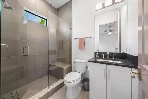 Bath - 7409 NW 25th Ter, Boca Raton, FL 33496 photo 8 of 9