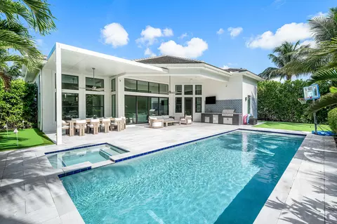 Exterior - 7409 NW 25th Ter, Boca Raton, FL 33496 photo 9 of 12