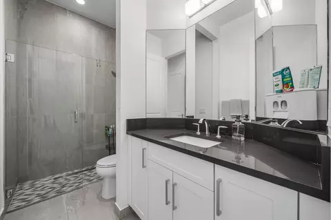 Bath - 7409 NW 25th Ter, Boca Raton, FL 33496 photo 6 of 9