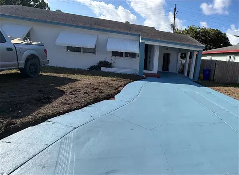 936 45th St, West Palm Beach, FL 33407