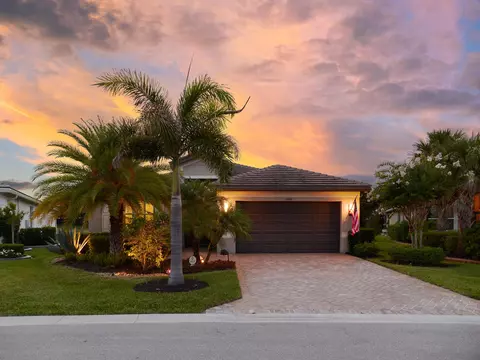 10841 SW Sunray St, Port Saint Lucie, FL 34987