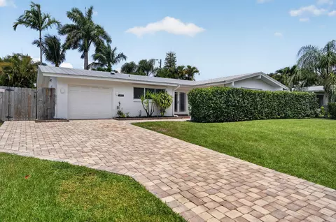 9971 Dogwood Ave, Palm Beach Gardens, FL 33410