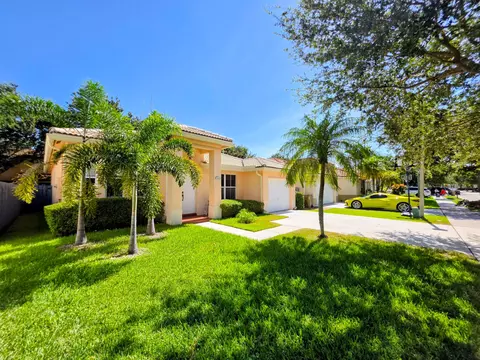 14013 N Cypress Cove Cir, Davie, FL 33325