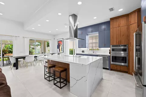 8342 Dominica Pl, Wellington, FL 33414