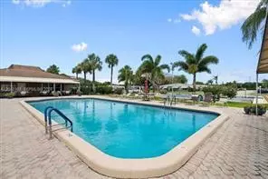 Exterior - 185 High Point Ter E #B, Delray Beach, FL 33445 photo 6 of 6