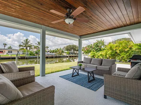 255 Marina Dr, Fort Pierce, FL 34949