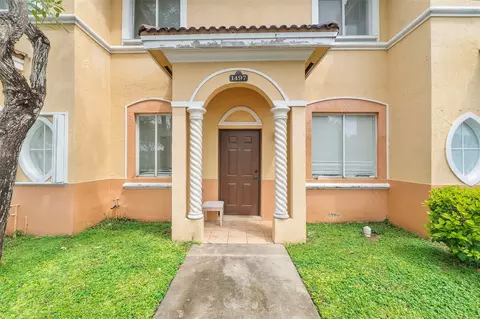 1497 SE 27th St #320, Homestead, FL 33035