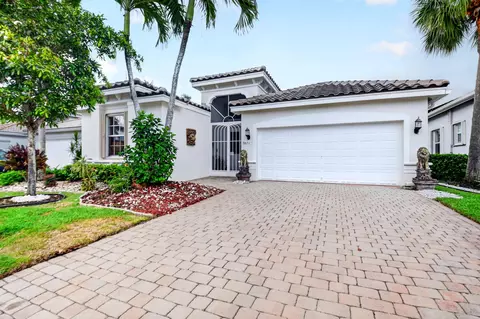 9871 Agnello St, Lake Worth, FL 33467