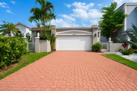17277 Hampton Blvd, Boca Raton, FL 33496
