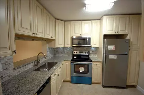 3071 Holiday Springs Blvd #101-8, Margate, FL 33063