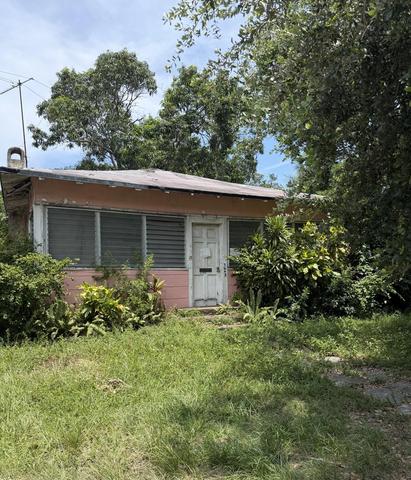 7645 NE 1st Ave, Miami, FL 33138