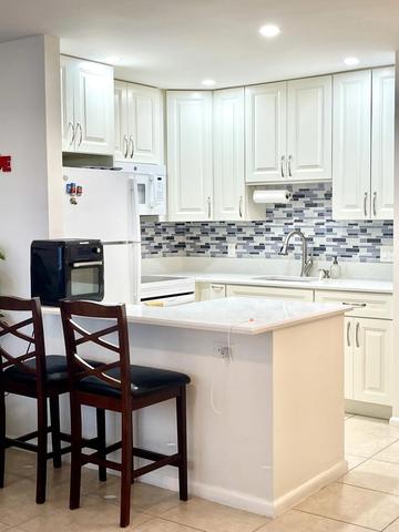 111 Kent G St #111, West Palm Beach, FL 33417