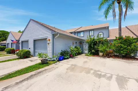 6167 SE Georgetown Pl, Hobe Sound, FL 33455