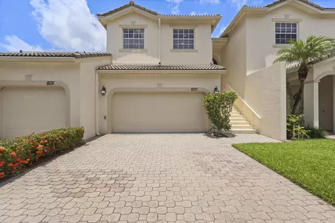 8133 Mulligan Cir, Port Saint Lucie, FL 34986