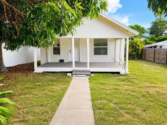 719 Tuscaloosa St, West Palm Beach, FL 33405