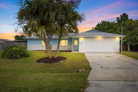 391 SW Duval Ave, Port Saint Lucie, FL 34983