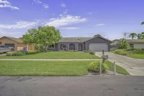 223 Bobwhite Rd, Royal Palm Beach, FL 33411