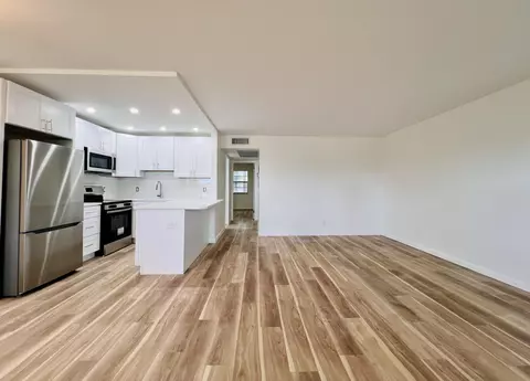 5 Hastings A, West Palm Beach, FL 33417