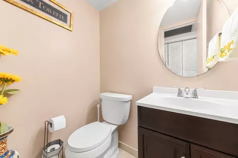 Bath - 1069 Cornwall D, Boca Raton, FL 33434 photo 1 of 2