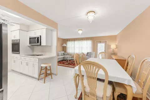 Dining - 1069 Cornwall D, Boca Raton, FL 33434 photo 3 of 5
