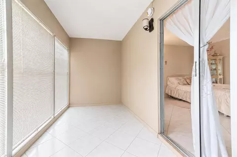 Exterior - 1069 Cornwall D, Boca Raton, FL 33434 photo 2 of 10