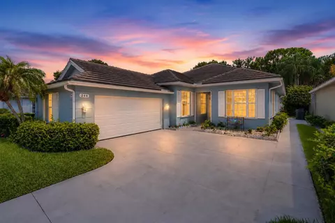 244 NW Bentley Cir, Port Saint Lucie, FL 34986