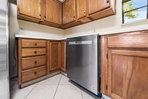 Kitchen - 3122 SE 34th Ave, Okeechobee, FL 34974 photo 4 of 6