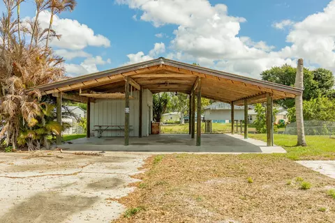 Exterior - 3122 SE 34th Ave, Okeechobee, FL 34974 photo 4 of 16