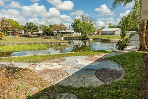 Exterior - 3122 SE 34th Ave, Okeechobee, FL 34974 photo 8 of 16