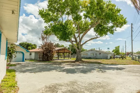Exterior - 3122 SE 34th Ave, Okeechobee, FL 34974 photo 13 of 16