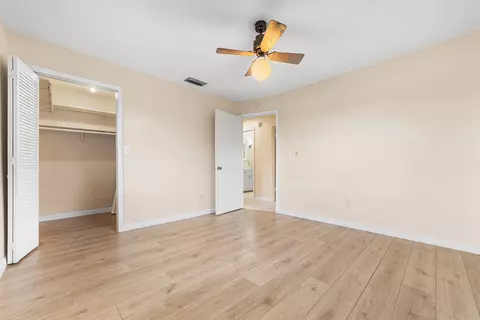 Bedroom - 3122 SE 34th Ave, Okeechobee, FL 34974 photo 2 of 2