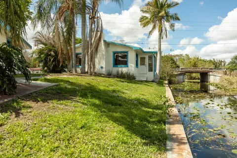 Exterior - 3122 SE 34th Ave, Okeechobee, FL 34974 photo 9 of 16