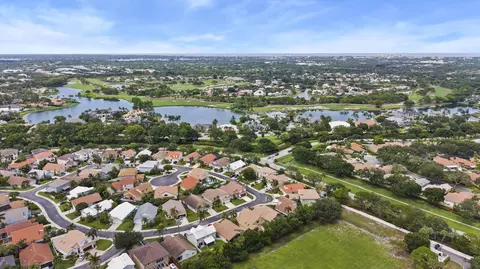View/Area - 165 St Michaels Ct, Jupiter, FL 33458 photo 5 of 9